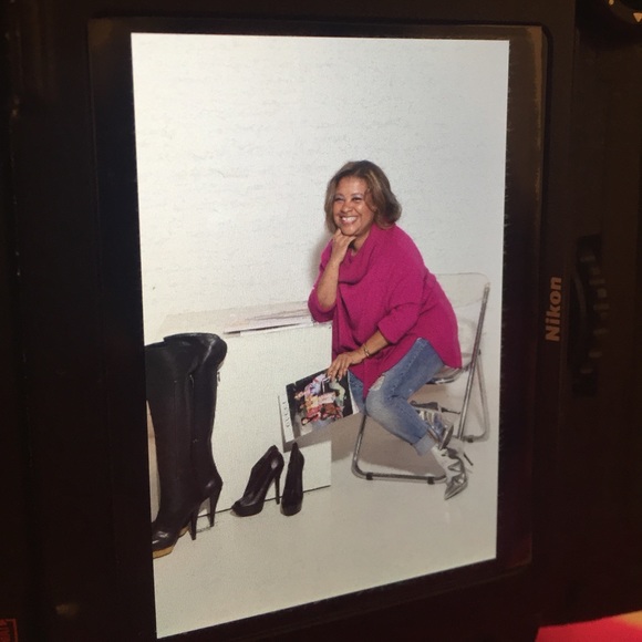 Meet your Posher, Jocilyn from the Black Friday Bin Store in Chicago. - Picture 3 of 16